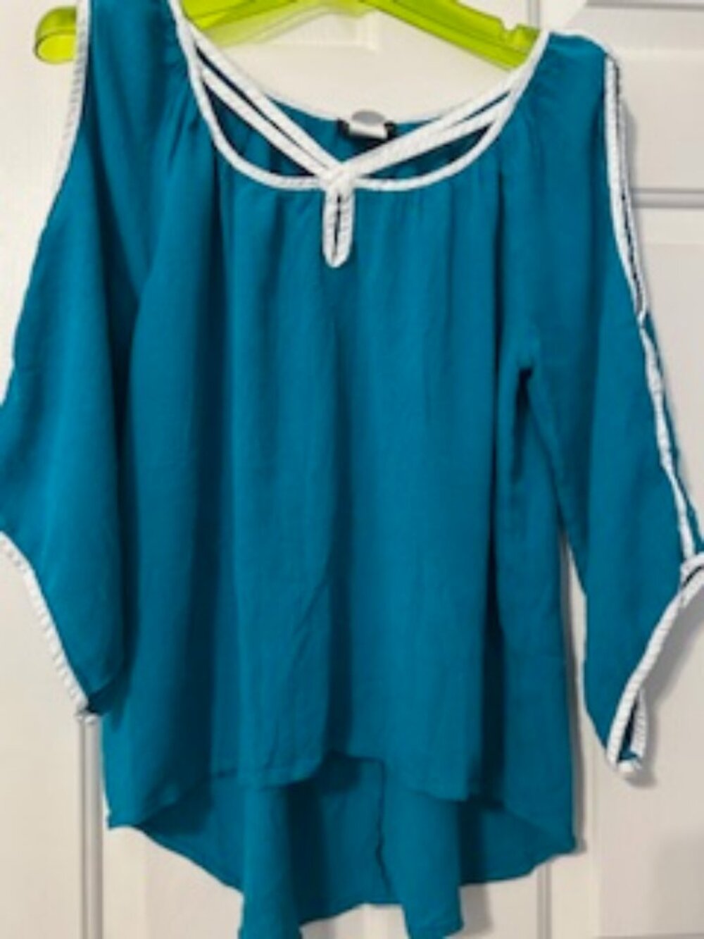 Venus vintage cold shoulder summer top